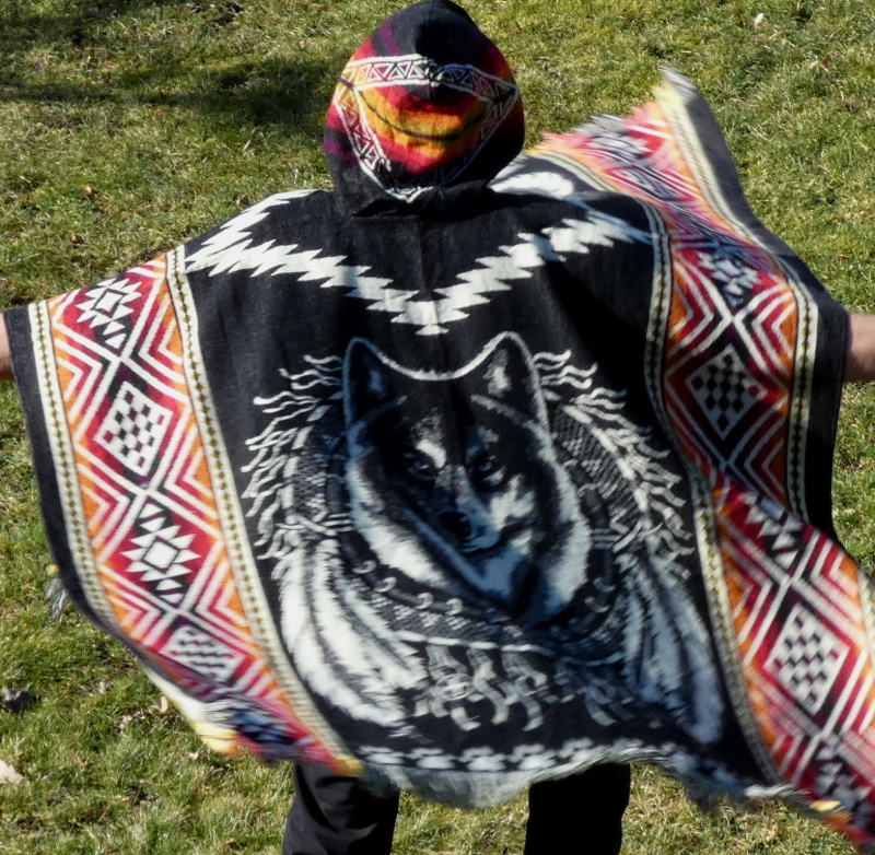 Pončo (lamí vlna, Ekvádor, vzor III)