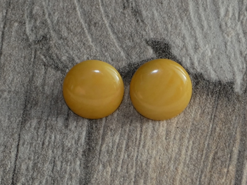 Náušnice tagua (malé, zapichovací, žluté)