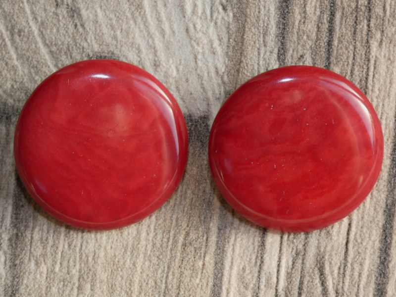 Náušnice tagua (zapichovací, tmavě červené)