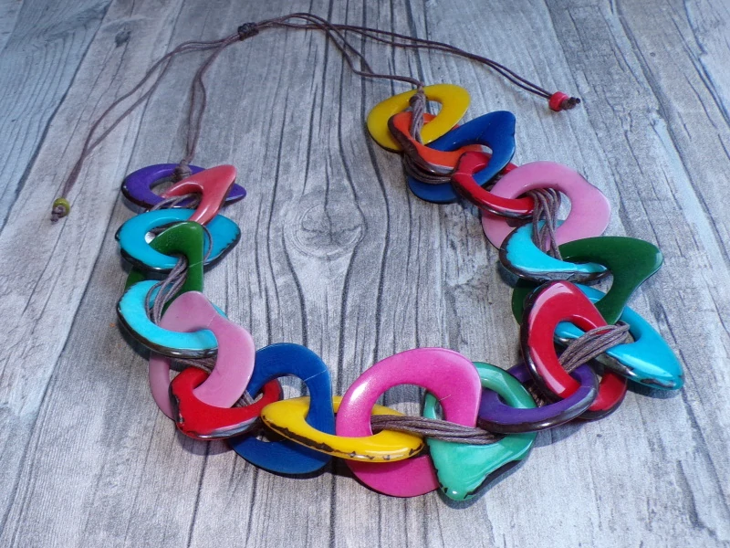 Náhrdelník (tagua, barevný, větší)
