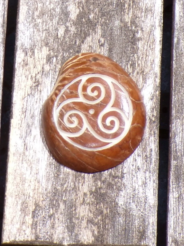 Přívěsek spirály (tagua)