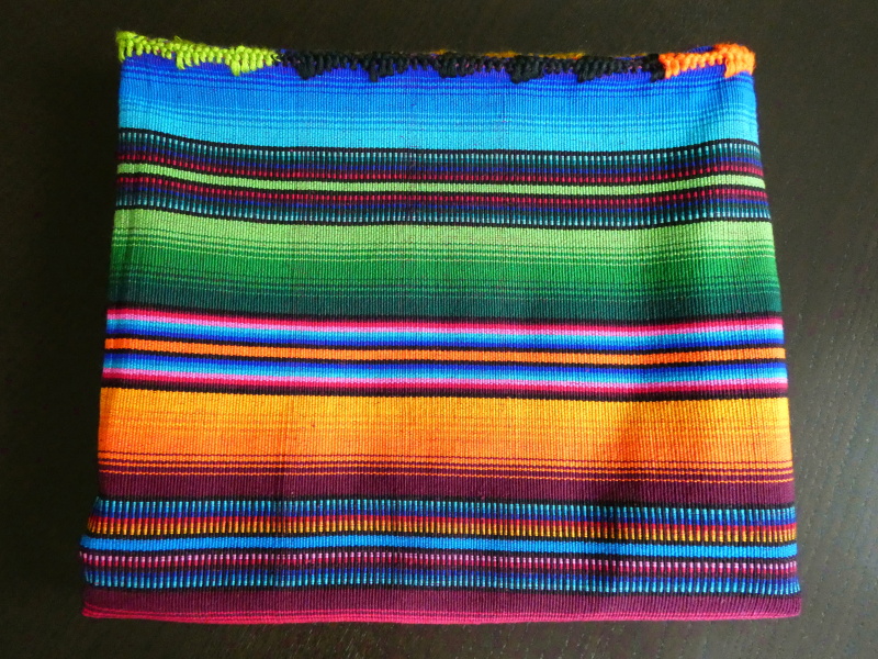 Ubrus střední Guatemala (118x135 cm)