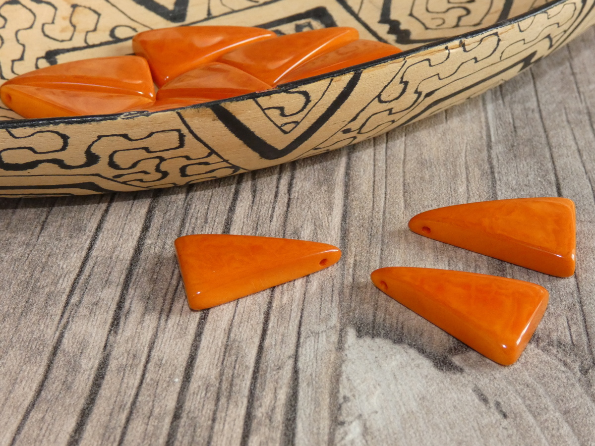 Tagua trojúhelník (skrz, oranžový)