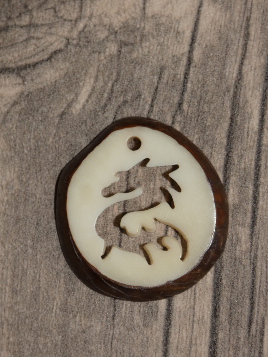 Přívěsek drak I (tagua)