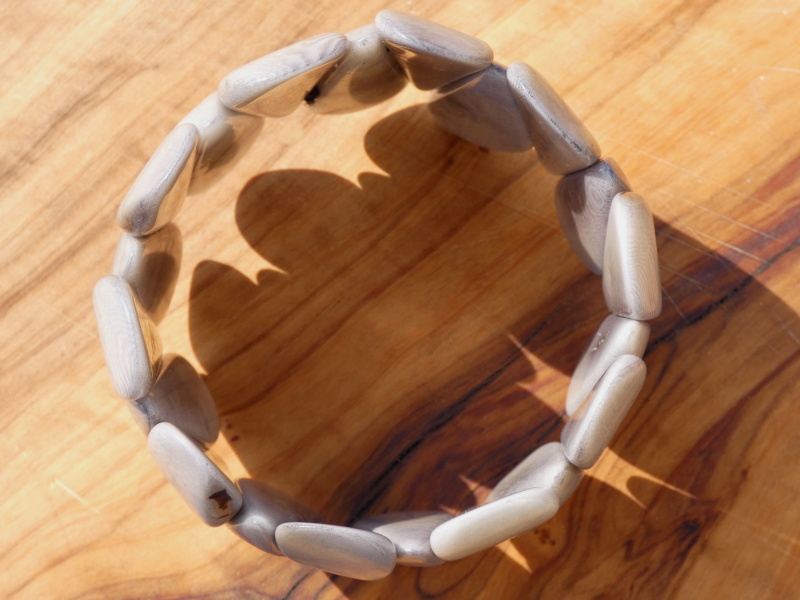 Náramek tagua (kapky, šedé)