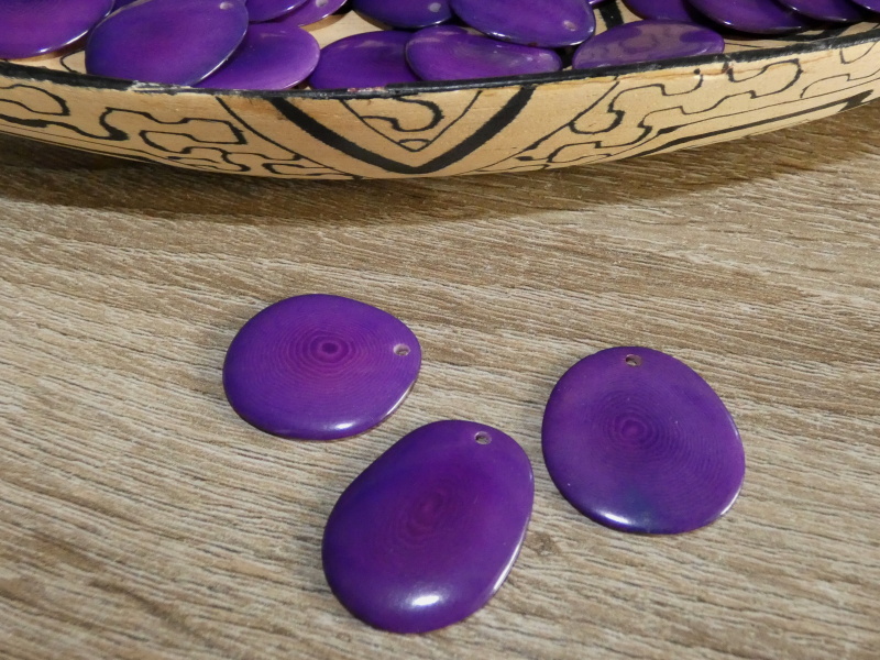 Tagua - plátek (střední, fialový)