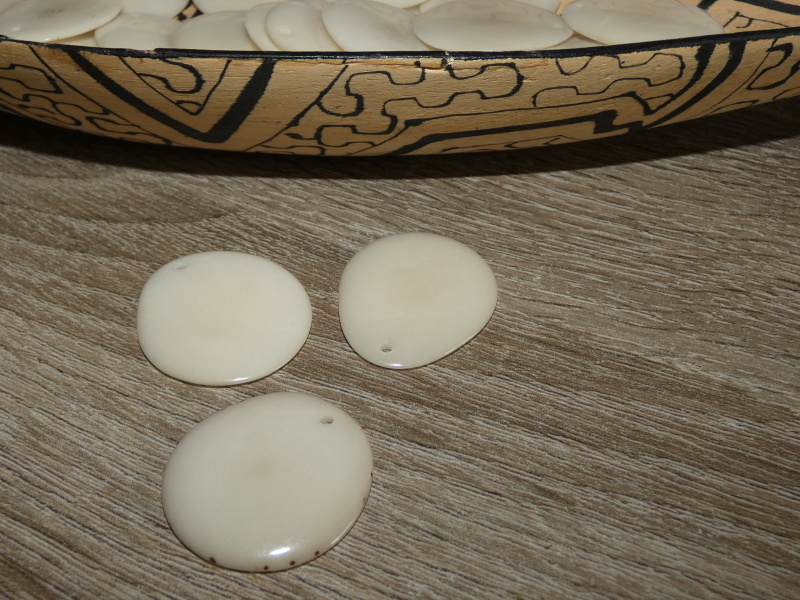 Tagua - plátek (střední, přírodní)