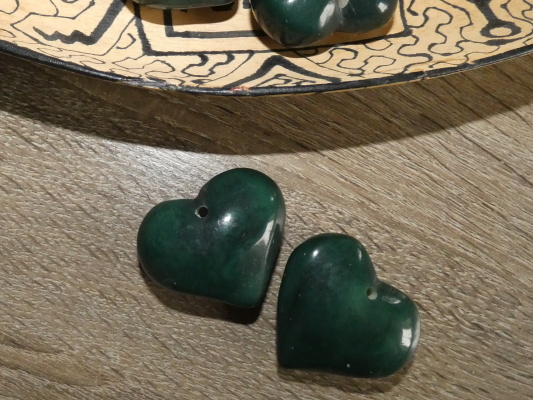Tagua srdíčko (buclaté, tmavě zelené)