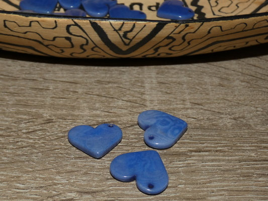 Tagua - srdíčko (malinké, světle modré)