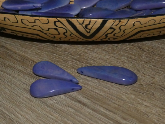Tagua slzička (skrz, světle fialová)
