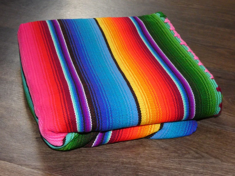 Přehoz/deka Guate (střední) 