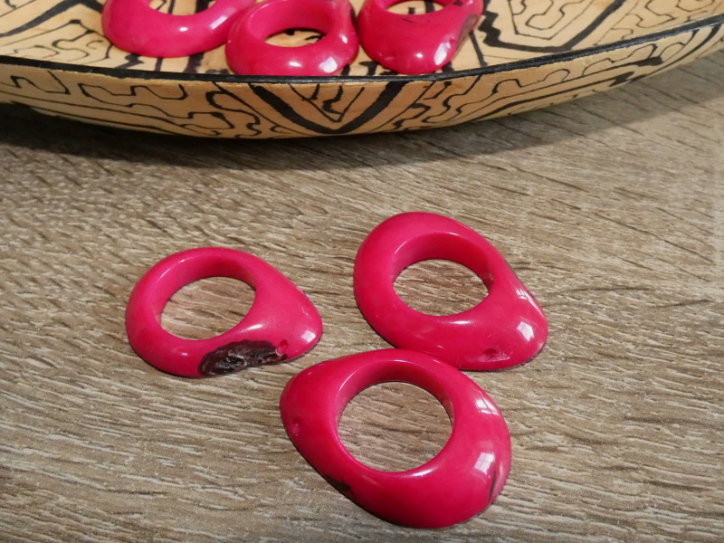 Tagua - donut (skrz, růžový)