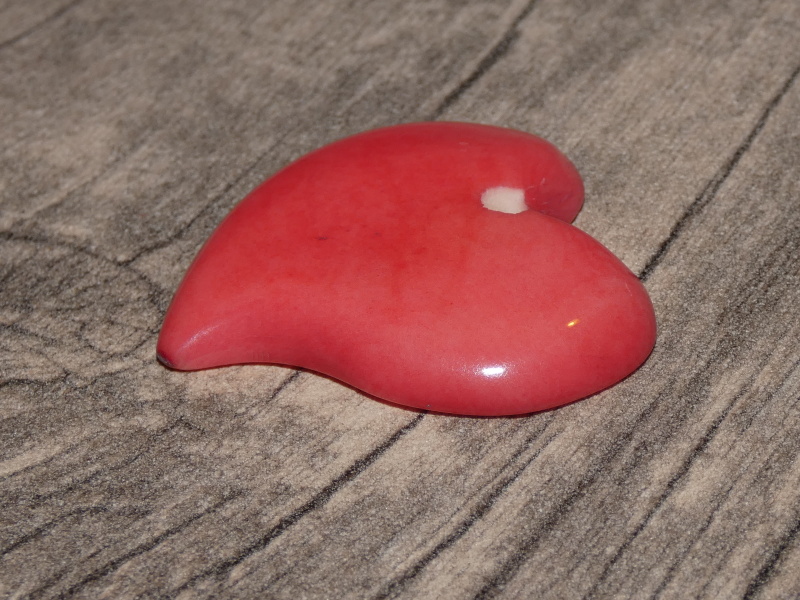 Tagua - srdíčko (designové, lososové)