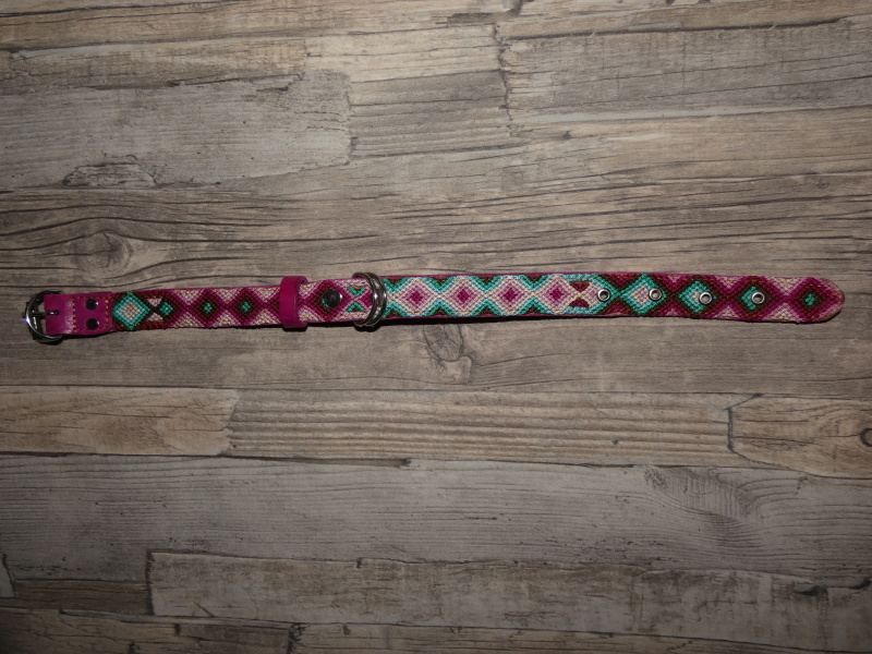 Obojek střední VI (45 cm)