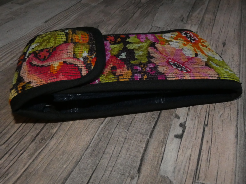 Taštička/pouzdro na mobil I (Guate)
