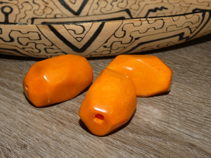 Tagua - drahokam (žlutooranžový)