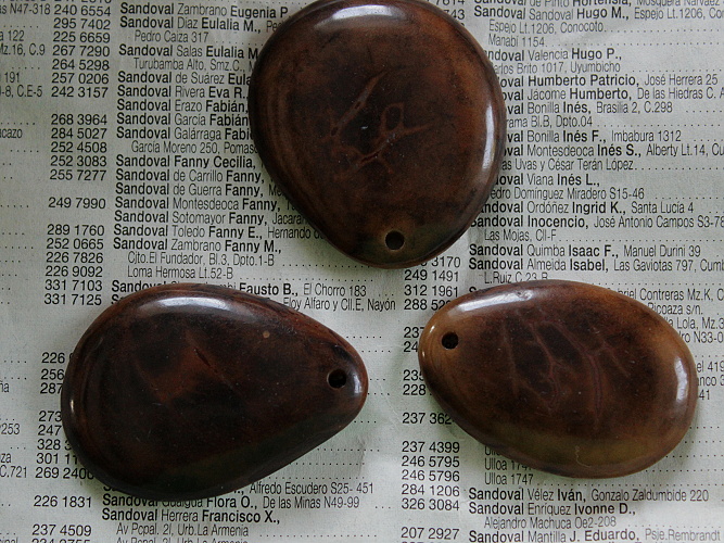 Tagua - placka (hnědá)