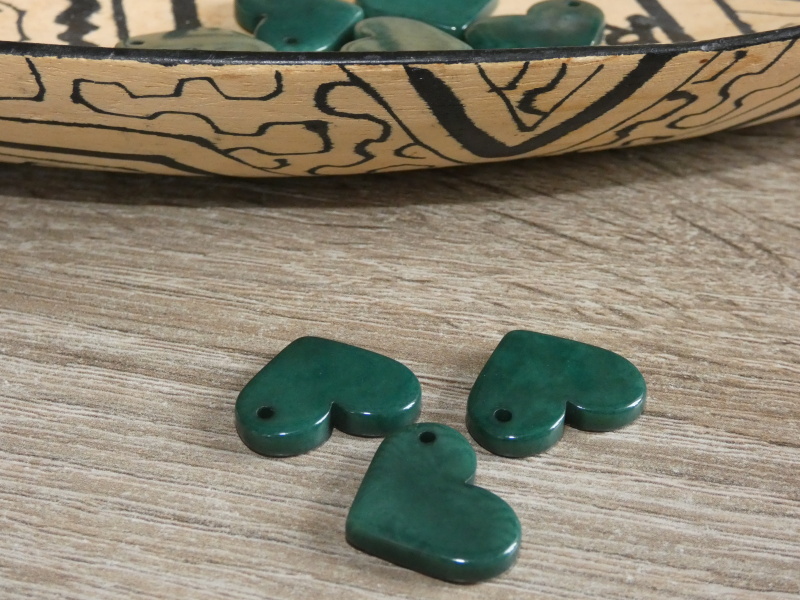 Tagua - srdíčko (malinké, tmavě zelené)