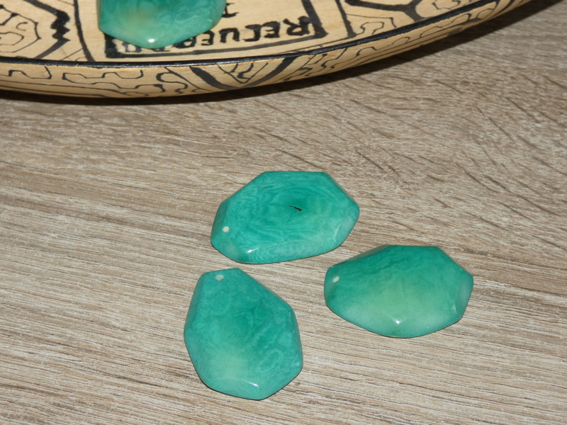 Tagua - nepravidelný (aqua)