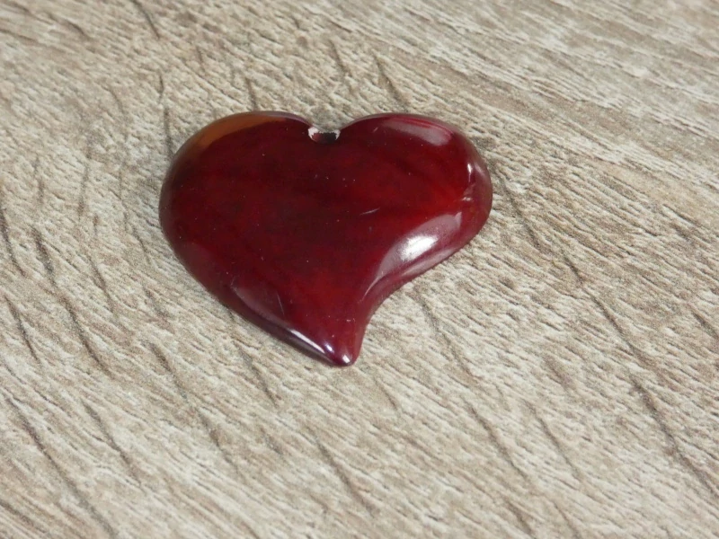 Tagua - srdíčko (designové, vínové)