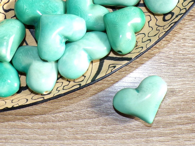 Tagua srdíčko (buclaté, aqua, skrz)