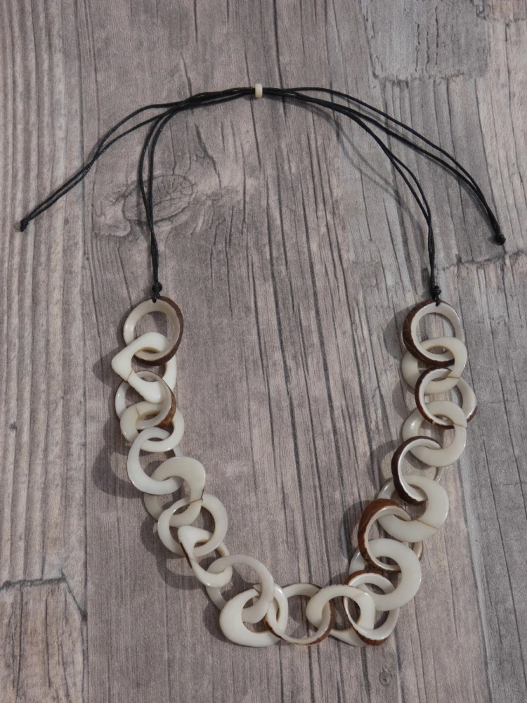 Náhrdelník (tagua, přírodní)