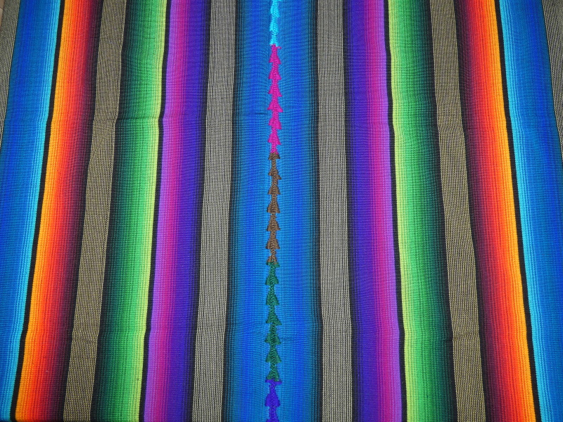 Ubrus střední Guatemala (119x128 cm)