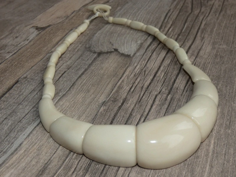 Náhrdelník (tagua přírodní)