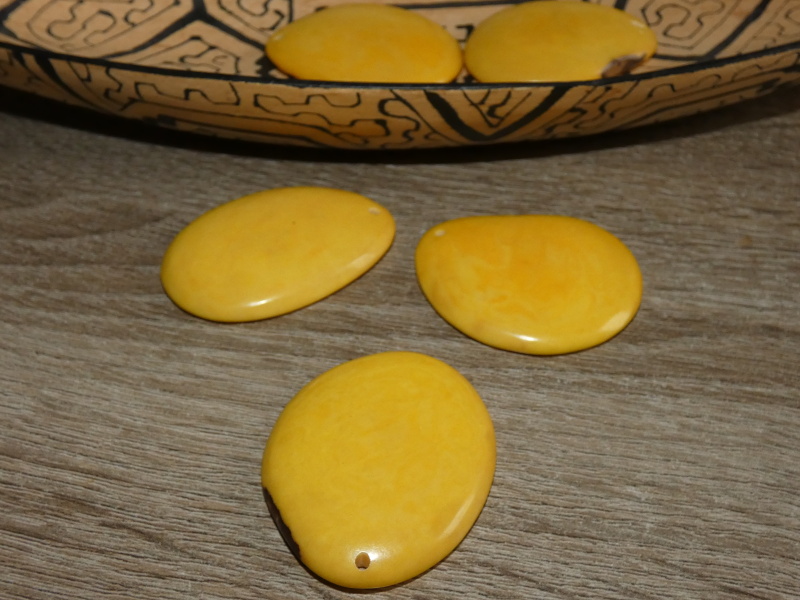 Tagua - placka (bez kresby, žlutá)