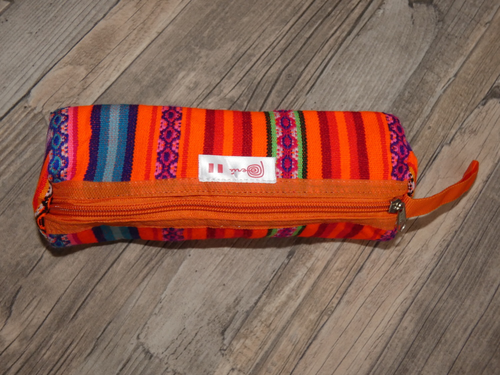 Penál (oranžový)
