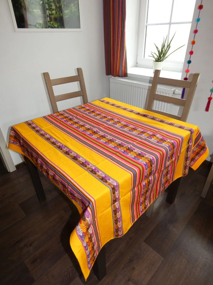 Látka/ubrus velký (žlutý)