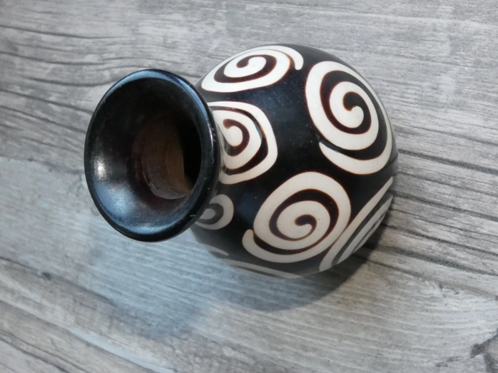 Dekorativní váza mini (spirály, 11 cm)