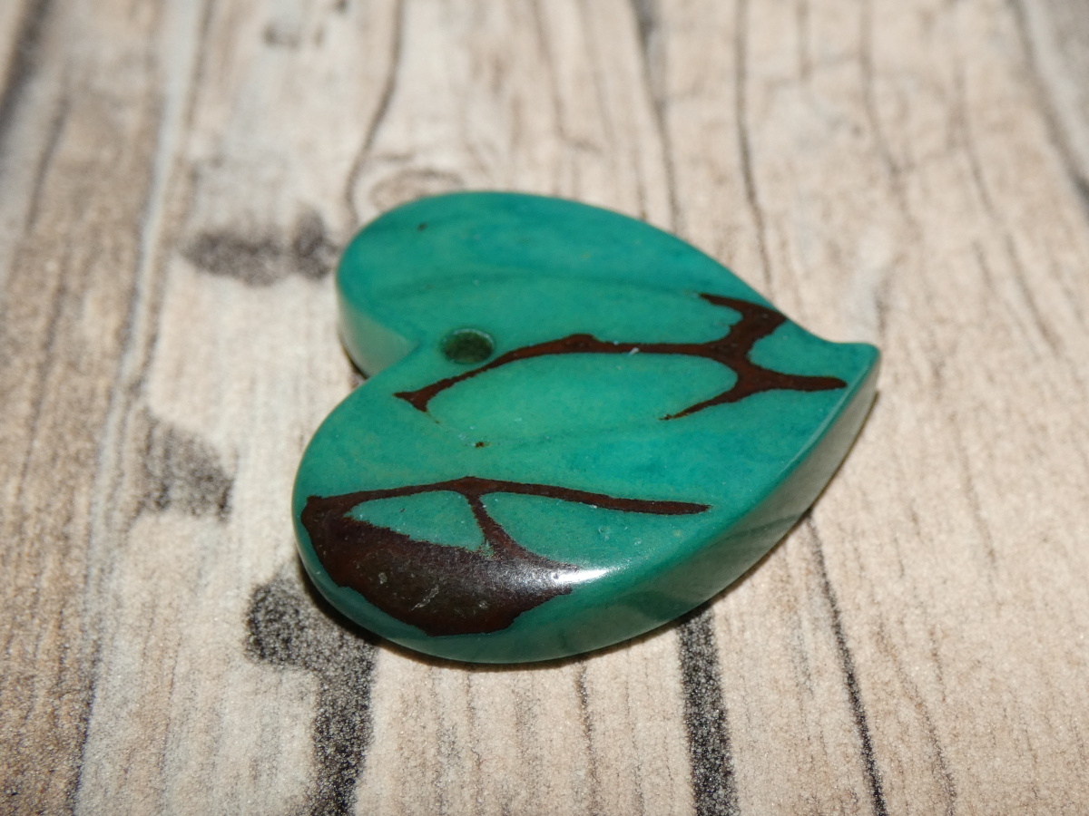 Tagua - srdíčko (střední, aqua)