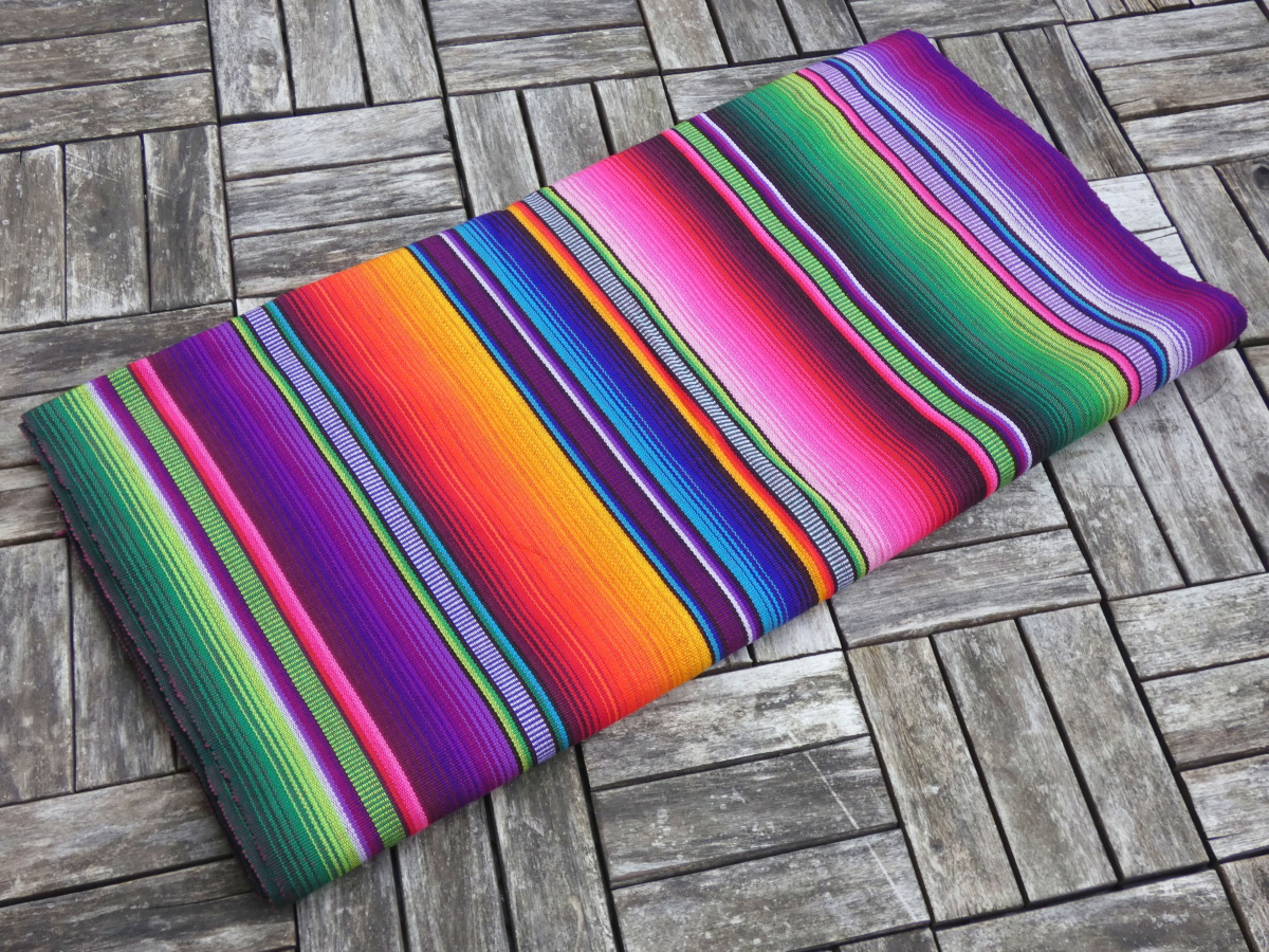 Látka Guate š. 60 cm (duhová, 1 metr)