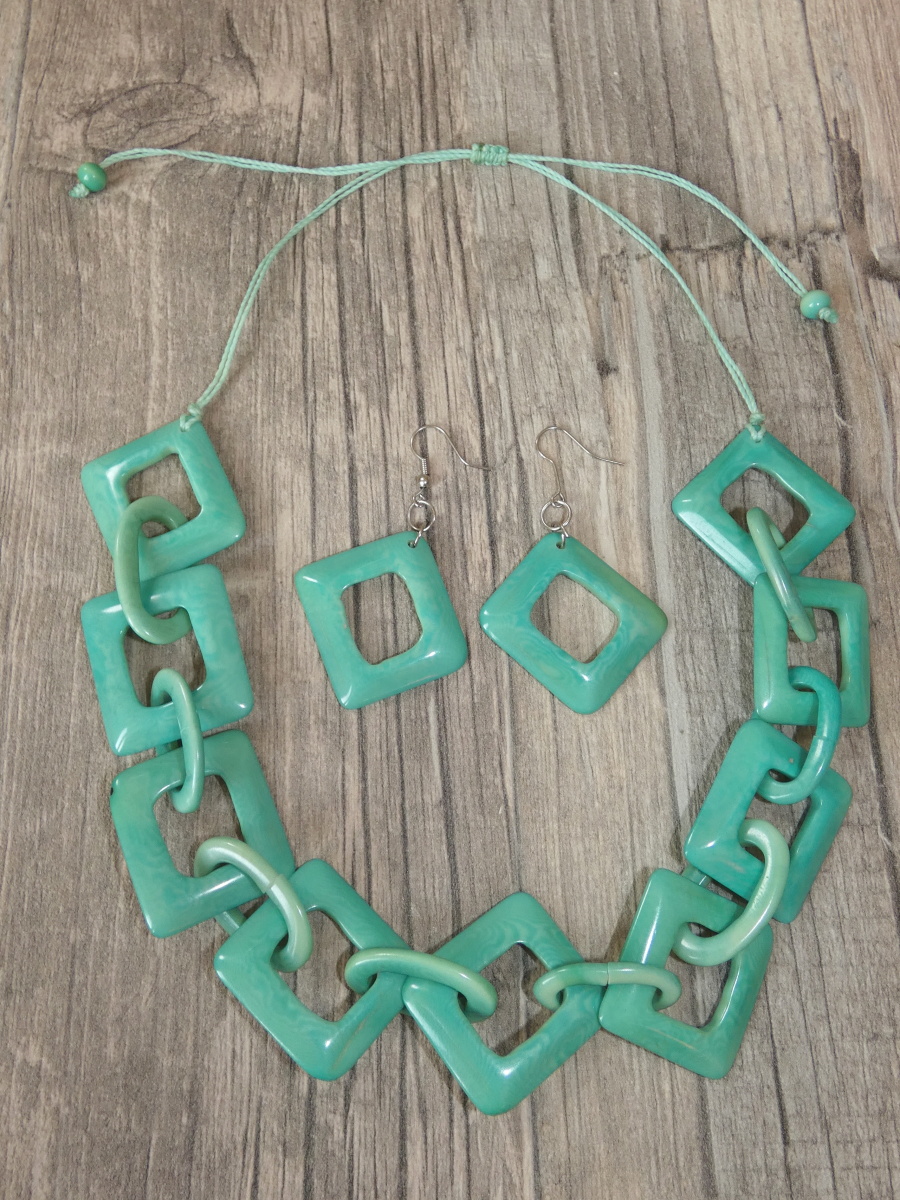 Set náhrdelník a náušnice (tagua II)