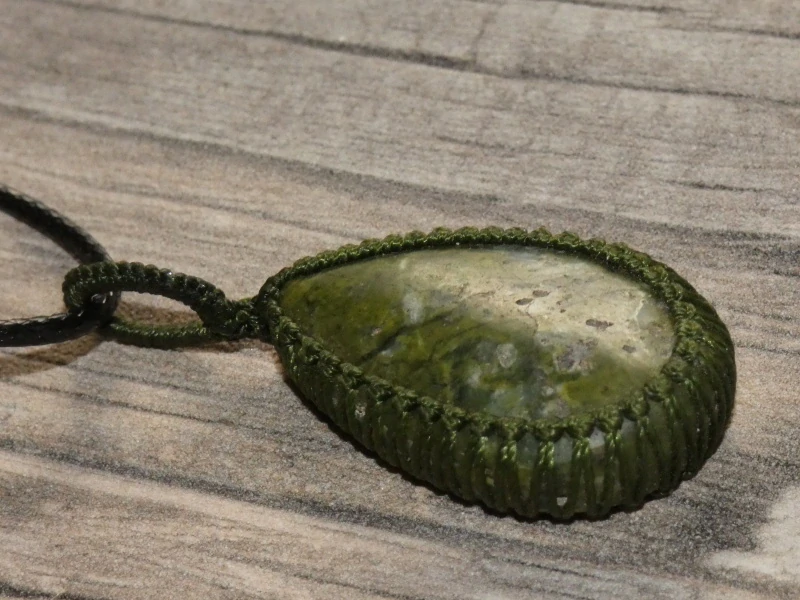 Přívěsek serpentin