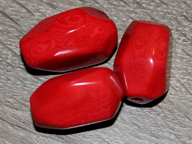 Tagua - drahokam (červený)