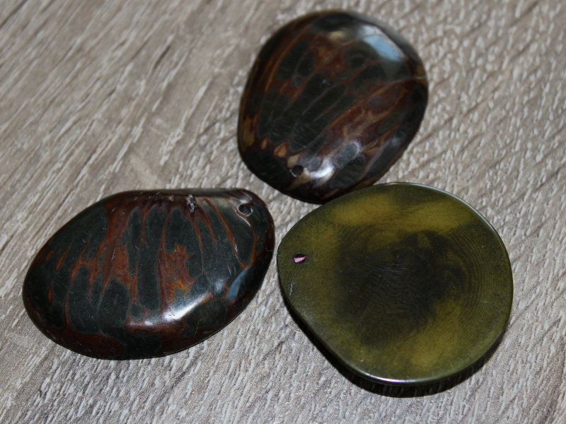 Tagua - placka (olivová)