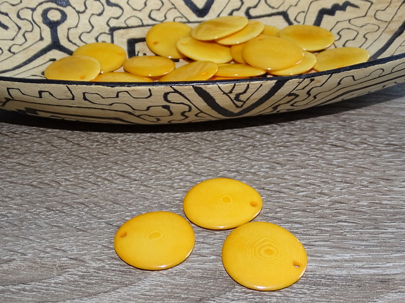 Tagua - plátek (mini, žlutooranžový)