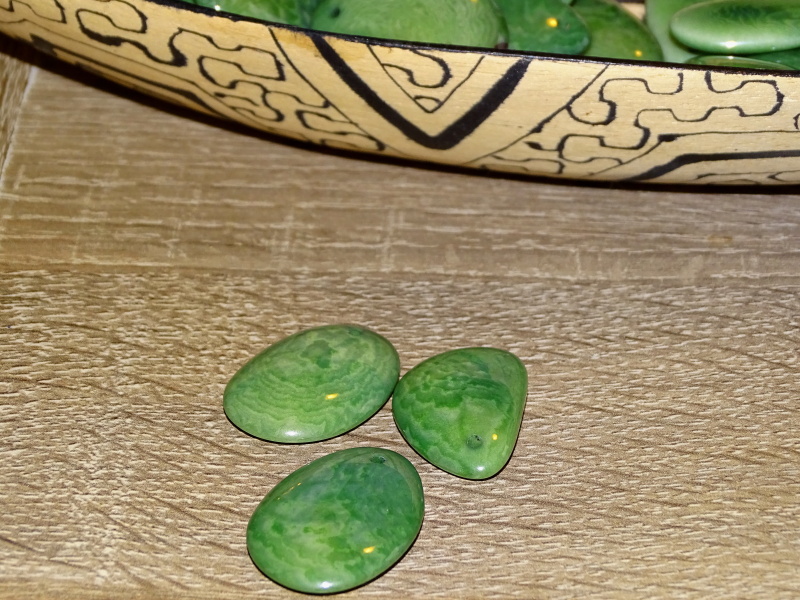 Tagua - úlomek velký (zelený)