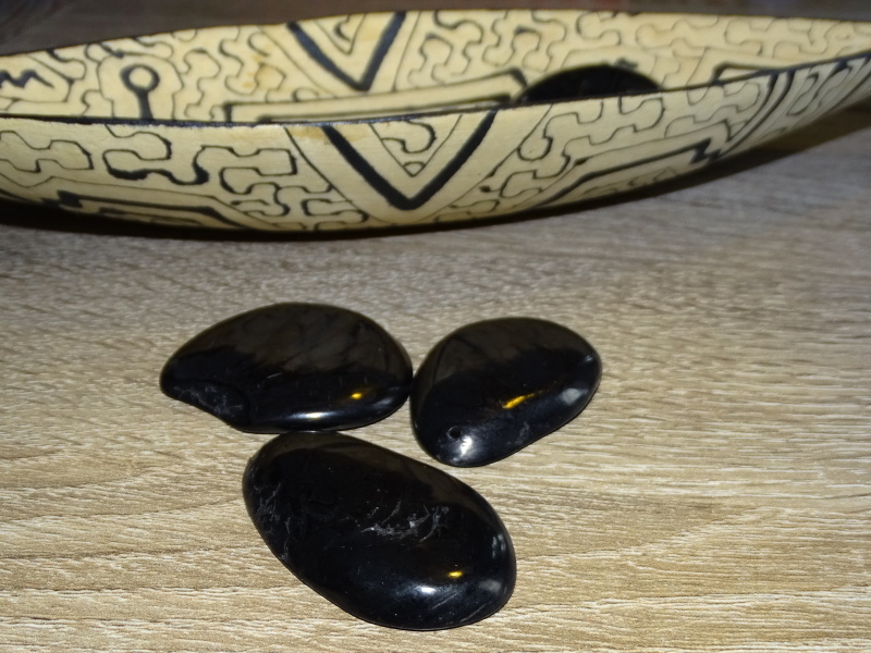 Tagua - placka (černá)