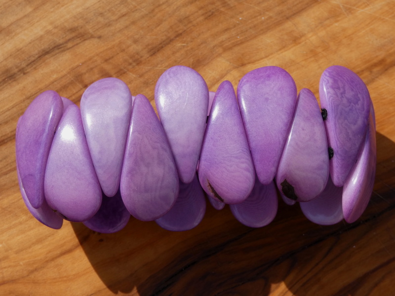 Náramek tagua (kapky, světle fialové)