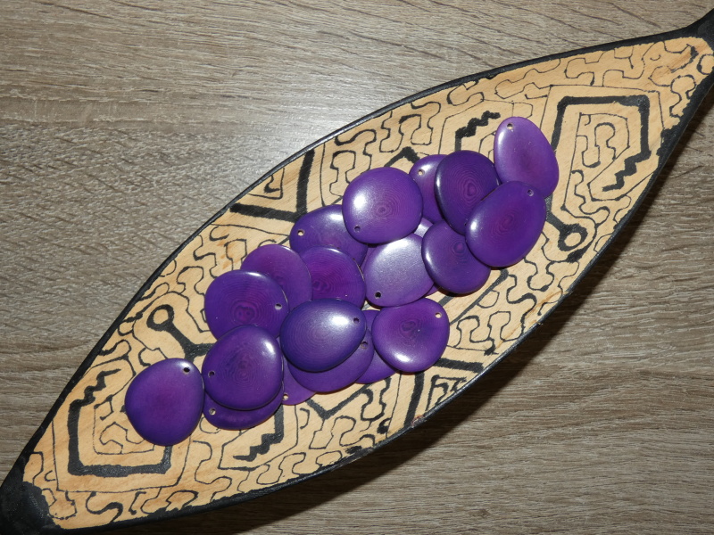 Tagua - plátek (střední, fialový)