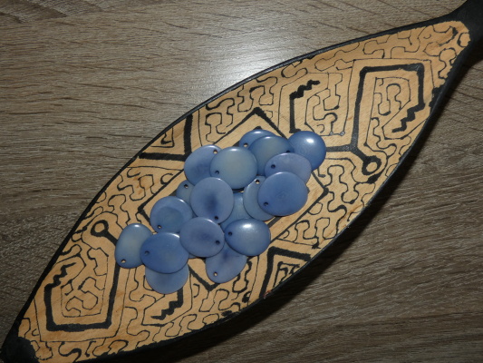 Tagua - plátek (mini, světle modrý)