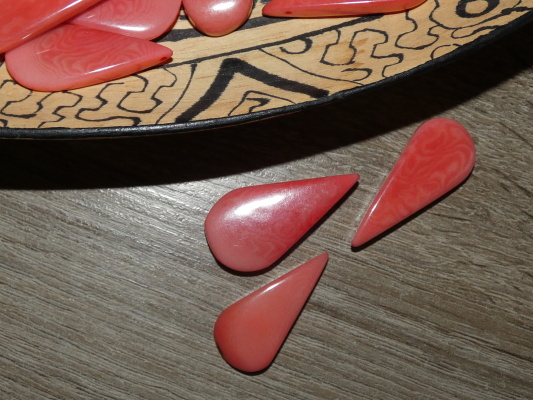 Tagua slzička (skrz, lososová)