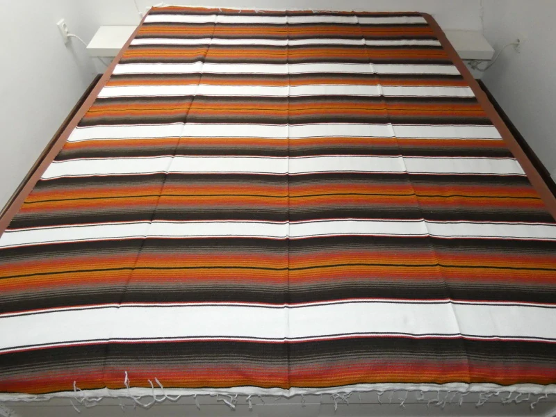 Serape (bílohnědé)