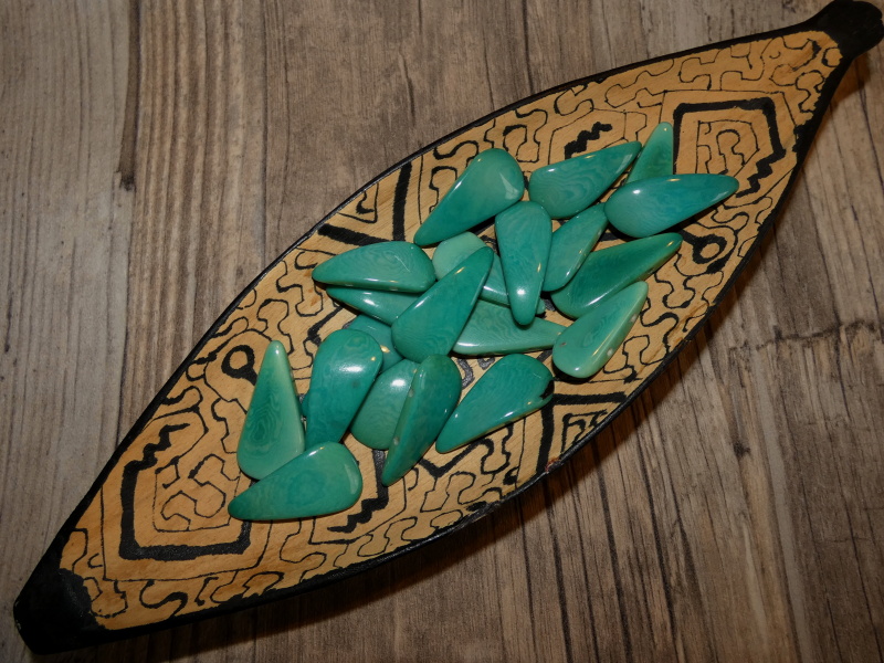 Tagua slza (dvě dírky, aqua)