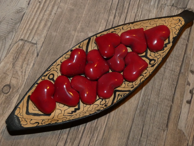 Tagua srdíčko (buclaté, červené, skrz)