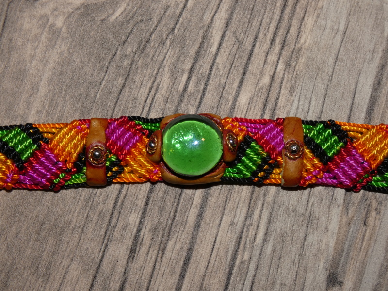 Náramek barevný