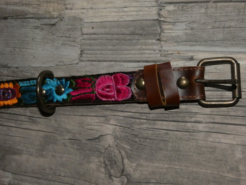 Obojek malý III (vyšívaný, 35 cm)